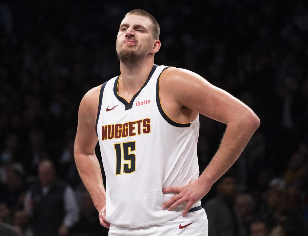 铁饼冠军 铁饼冠军