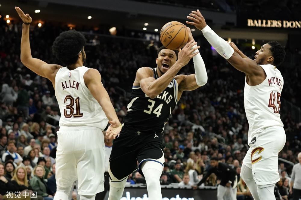 被誉为无冕 被誉为无冕